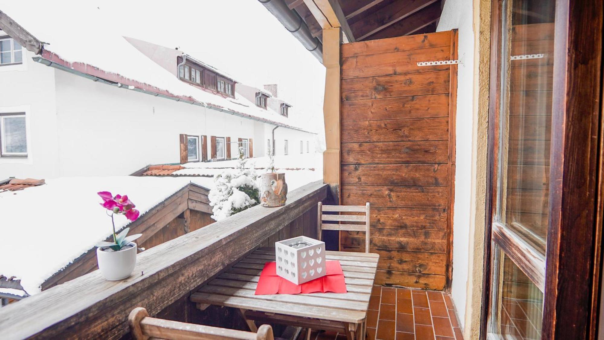 Landgasthof Zum Papyrer - Erholung Im Urlaubsgebiet Lenggries Oda fotoğraf