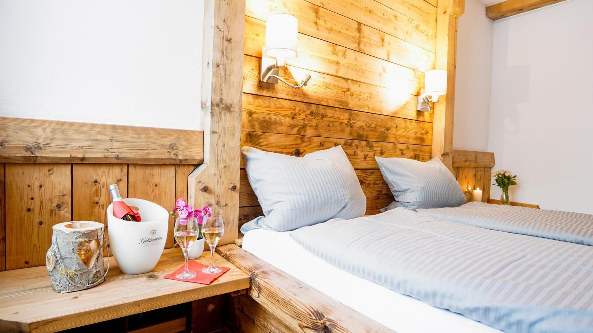 Landgasthof Zum Papyrer - Erholung Im Urlaubsgebiet Lenggries Oda fotoğraf